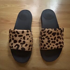 Fitflop Faux Fur Leopard Slides Size 10
